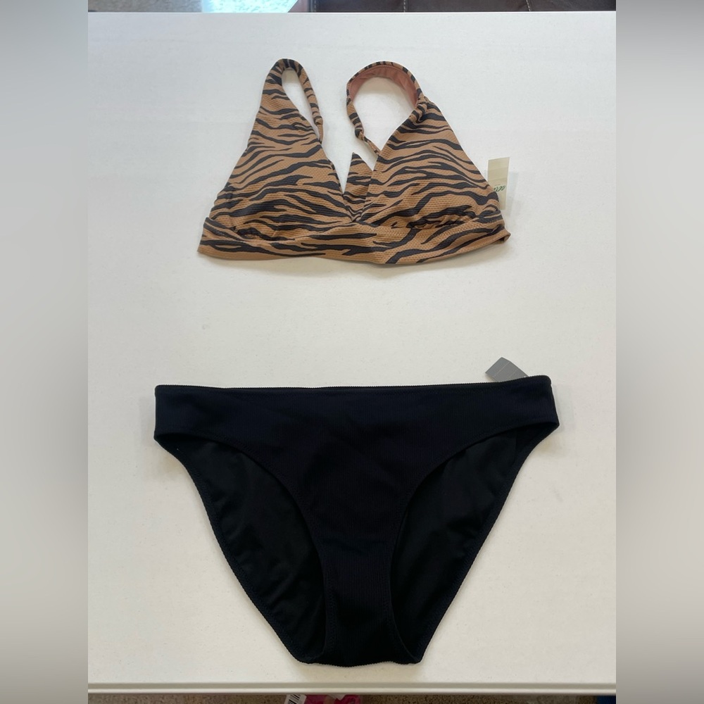 NEW! Aerie Bikini Set Zebra Padded‎ Bra Top Medium + Black Ribbed Large Bottom